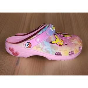 Crocs Pokémon Classic Clogs with Pikachu Jibbitz charms Size 4